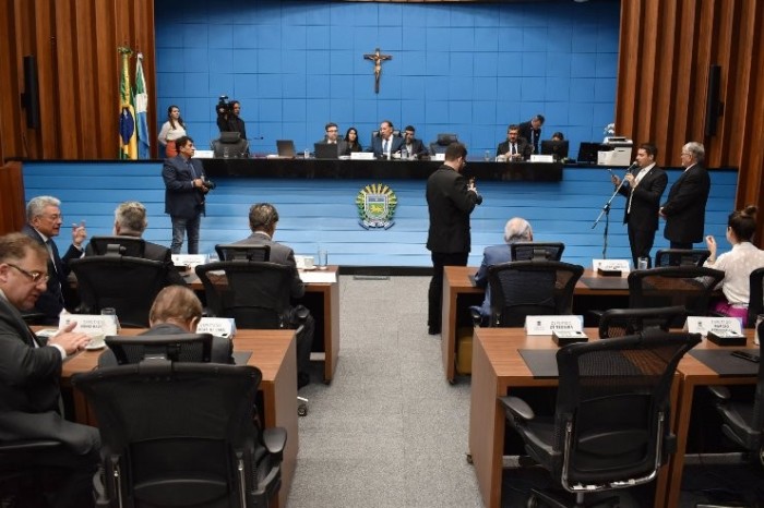 Definição dos líderes partidários, de blocos e do Governo é oficializada