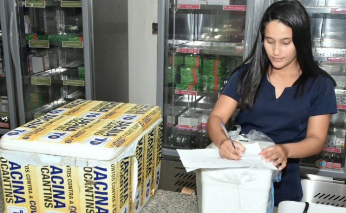 Governo do Tocantins distribui doses da vacina bivalente contra a covid-19