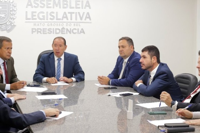 Assembleia cria colégio de líderes que definirá agenda de votação dos projetos