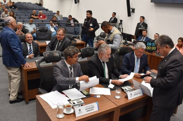 Oficializadas presidências de duas comissões permanentes da ALEMS