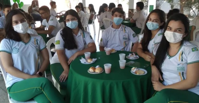 Escola de Piripiri realiza bate-papo com estudantes para fortalecer a aprendizagem