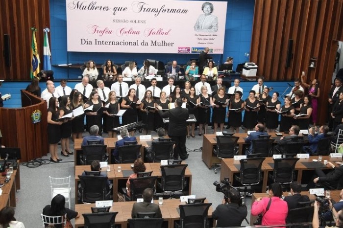 Mês da Mulher: Empoderamento feminino e respeito marcam solenidade