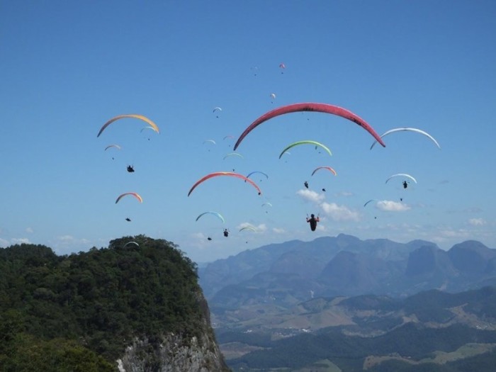 Campeonato Britânico e a Copa do Mundo de Parapente serão as atrações no município capixaba.