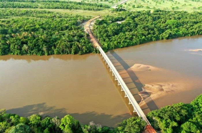 Em Cuiabá, Peluffo prospecta sistema digital de obras e apresenta projeto de integração no Pantanal