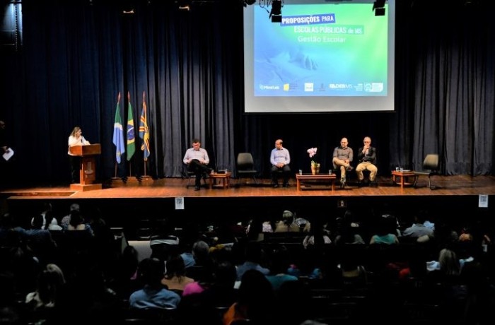 Gestão escolar é foco de seminário para diretores de escolas públicas de MS