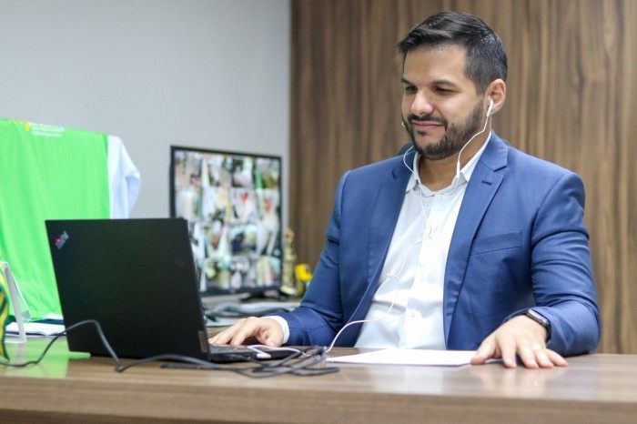 Seduc e Associação Nova Escola discutem elaboração de material didático para Programa de Alfabetização na Idade Certa