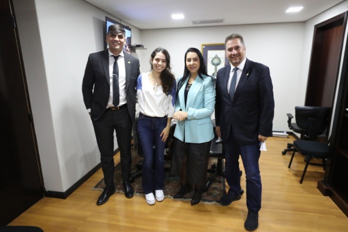 Participaram do encontro os deputados Samuel Dantas (PROS), Ana Júlia (PT), Cantora Mara Lima (Republicanos) e Gilson de Souza (PL). / Créditos: Valdir Amaral/Alep