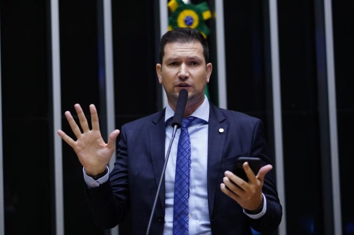 Marques: situação é pior para empresas adeptas do Simples Nacional - (Foto: Pablo Valadares / Câmara dos Deputados)