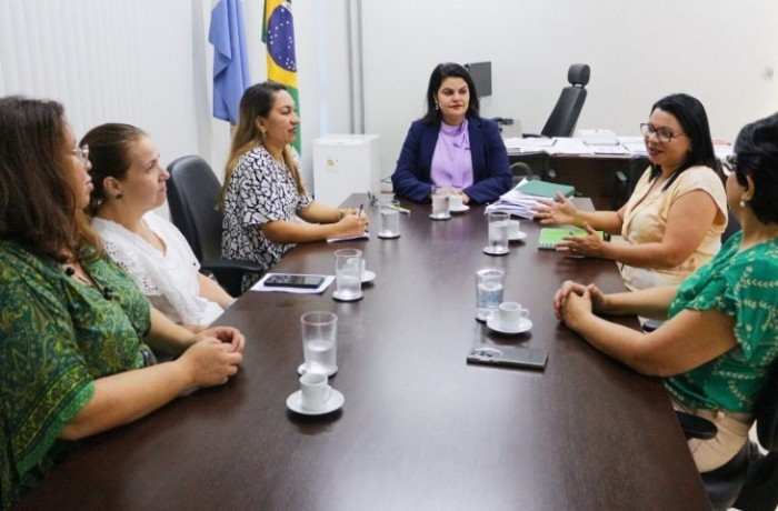 Técnicas do Amazonas conhecem experiências de sucesso na assistência social de MS