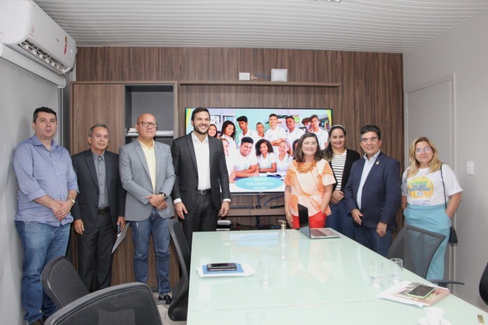 Seduc e Alepi discutem projeto para promoção da cidadania e consciência política entre os jovens