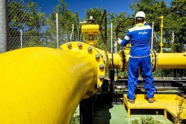 Governador acompanha leilão da Companhia de Gás do Espírito Santo nesta sexta (31)