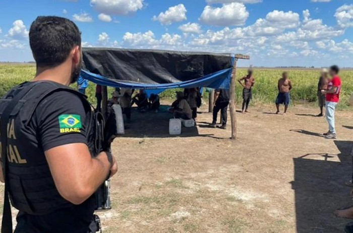 Operação da Polícia Federal e Ministério Público do Trabalho em Uruguaiana (RS) resgatou em março 56 pessoas em condições de trabalho análogas à escravidão - Polícia Federal