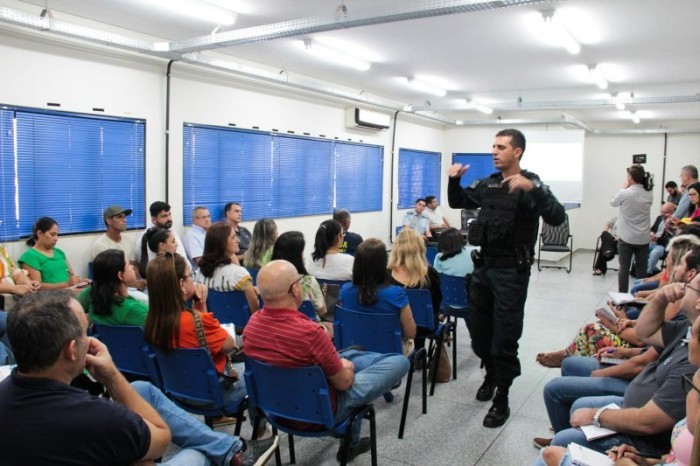 Prefeitura faz reunião com diretores das escolas sobre Protocolo de Segurança