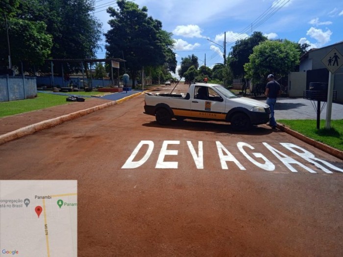 Prefeitura efetua trabalho de sinalização de trânsito nos distritos