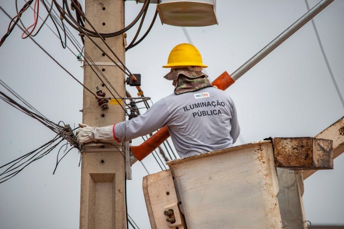 Arso 63, Morada do Sol I e II e Setor Sul recebem serviços de iluminação pública