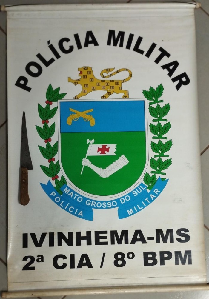 Polícia Militar conduz homem para a delegacia após ameaçar vítima com faca em Ivinhema
