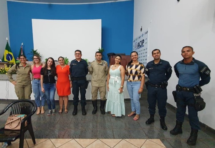 Polícia Militar desencadeia diversas ações para garantir a segurança nas Instituições de Ensino de Paranaíba.