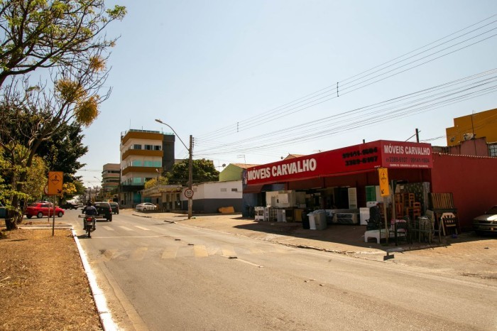 Iniciada a regularização dos imóveis comerciais da Vila Buritis