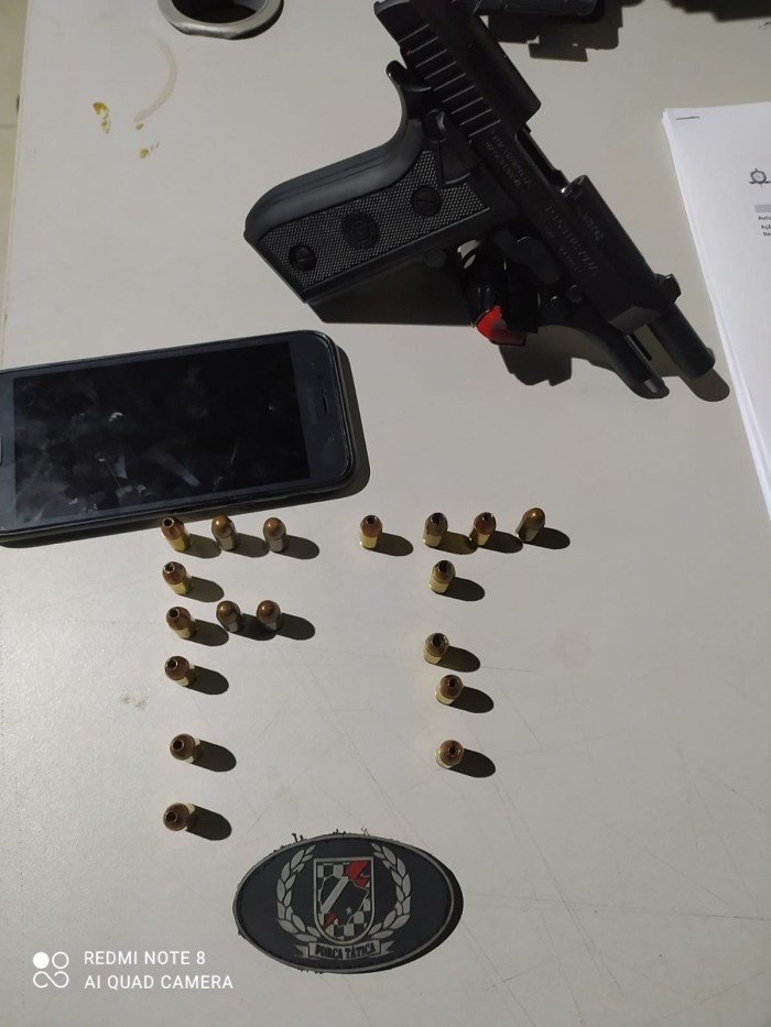 Homem é preso após ameaçar esposa com arma de fogo