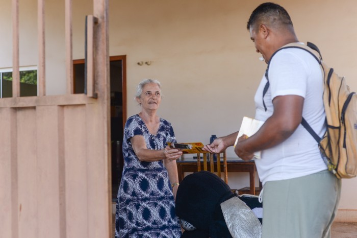 USF faz mutirão contra dengue na Arno 44