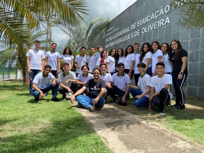 EEEP Antonio de Oliveira classifica 24 alunos para final da Olimpíada de Biologia