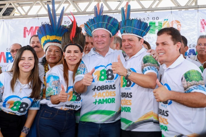 - Governador e o prefeito Rigo Teles entregaram uma série de obras em parceria no aniversário de emancipação política de Barra do Corda (Foto: Rodrigo Ribeiro)