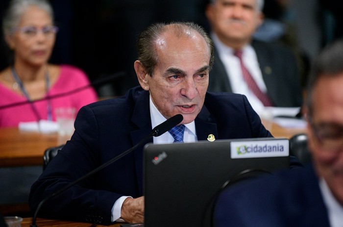 Marcelo Castro leu análise de Eduardo Braga sobre documento enviado pela Liquigás à Comissão de Infraestrutura - Foto: Pedro França/Agência Senado