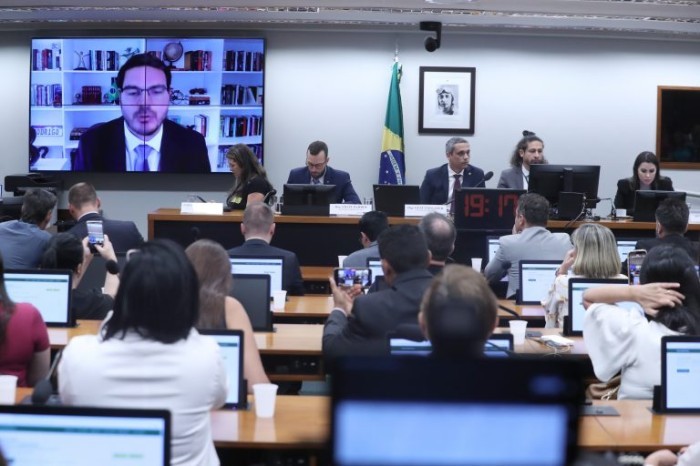 Deputados criticaram atuação do STF e o PL das Fake News - (Foto: Bruno Spada /Câmara dos Deputados)