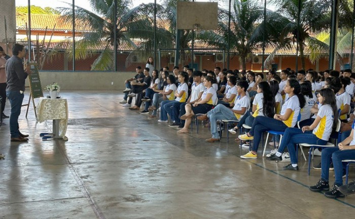 Estudantes participaram da palestra e interagiram com o delegado Charles - Foto: SSP/Governo do Tocantins