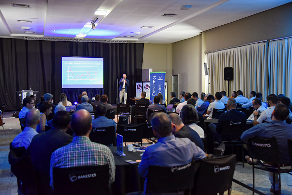 Café para empresários apresenta alternativas de crédito e networking na Serra
