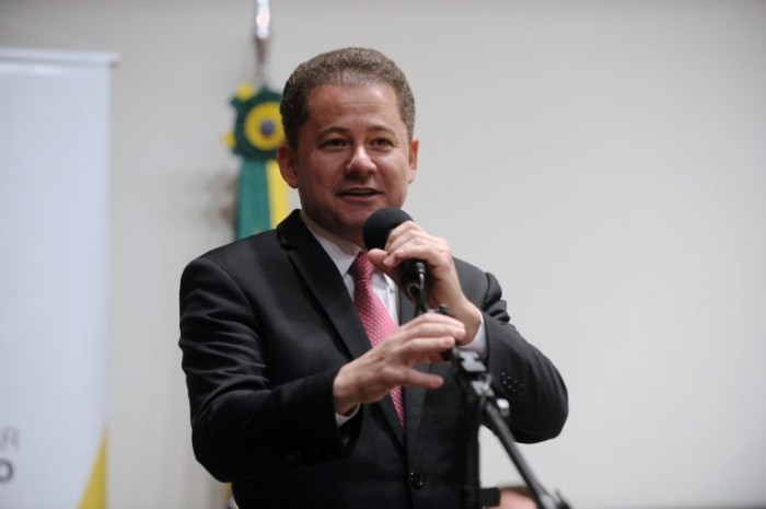 Madureira defendeu atualizar a legislação de radiodifusão, que é de 1962 - (Foto: Renato Araújo/Câmara dos Deputados)