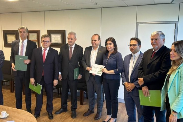 Após reunião com ministros, deputado reforça urgência na tramitação da PEC de indenização