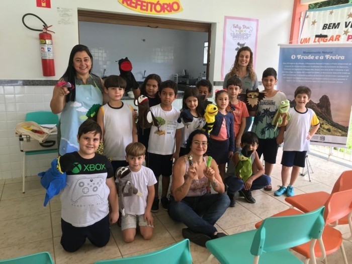 Escola de Rio Novo do Sul recebe Biblioteca Itinerante do Iema pela segunda vez