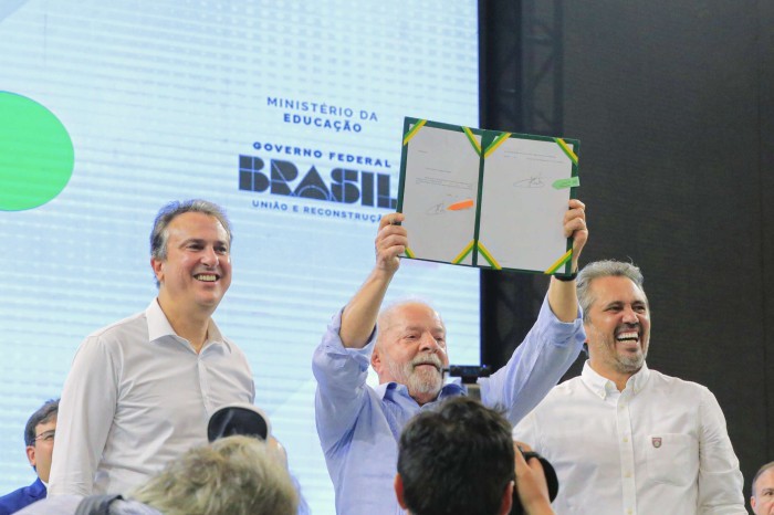 No Ceará, presidente Lula, ministro Camilo e governador Elmano de Freitas lançam programa nacional de escolas em tempo integral