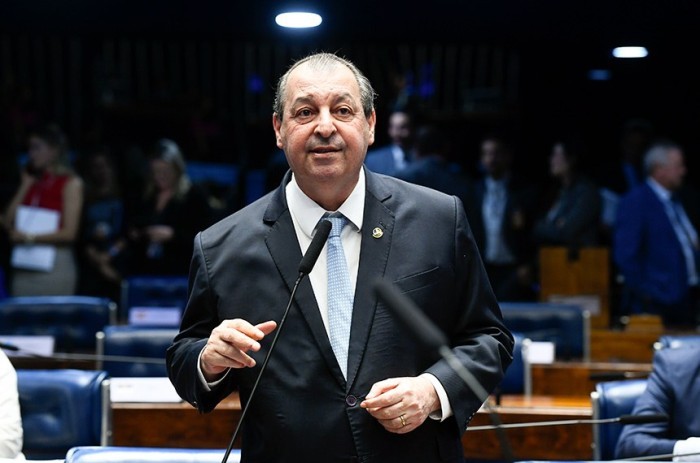 Omar Aziz é autor do requerimento para a sessão especial - Foto: Marcos Oliveira/Agência Senado