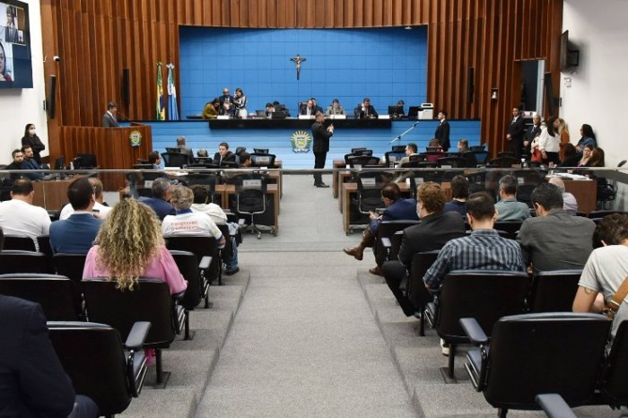 Deputados devem votar cinco projetos na sessão plenária desta quarta-feira