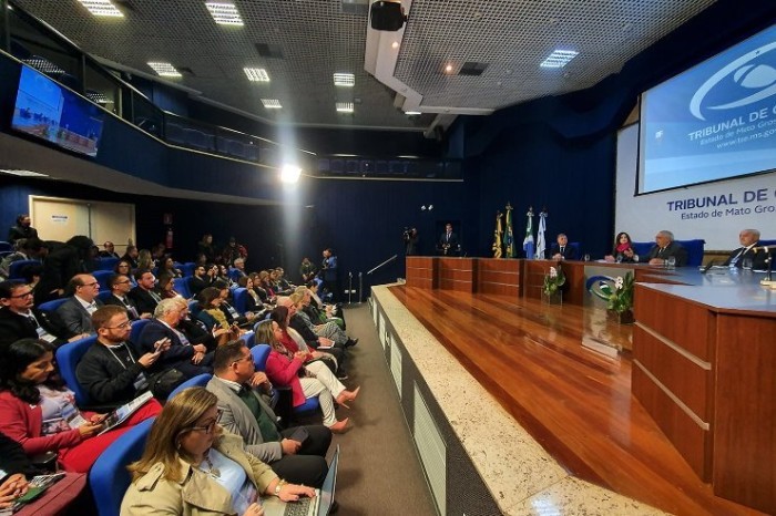 Com educação cidadã, Poder Legislativo ajuda a transformar a sociedade
