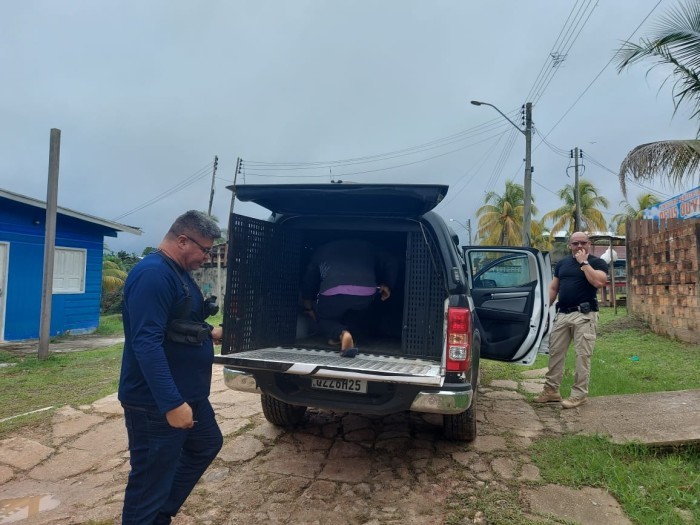 Policiais civis de Jutaí prendem homem por estupro de vulnerável contra duas adolescentes