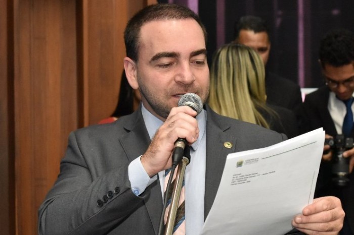 De autoria do deputado João César Mattogrosso, o projeto permite a caça de javalis, compreendida como perseguição, captura e abate