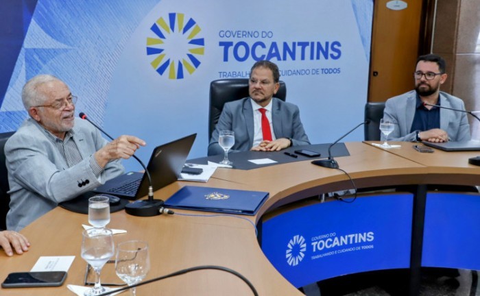 Na Sala de reuniões do Palácio Araguaia, o titular da pasta da Cultura, José Sebastião Pinheiro, apresentou à equipe de Governo as providências para execução dos recursos da Lei Paulo Gustavo em ações voltadas para promoção e fomento à cultura no Tocantin