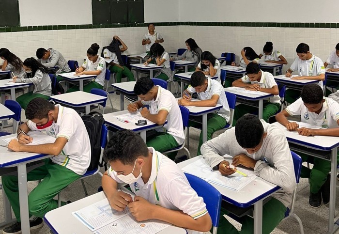 Mais de 4 mil estudantes fazem a segunda fase do Torneio de Matemática das Escolas Estaduais neste sábado (24)