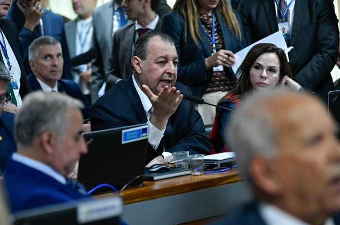 O relatório do senador Omar Aziz deve ser votado nesta quarta-feira - Foto: Geraldo Magela/Agência Senado