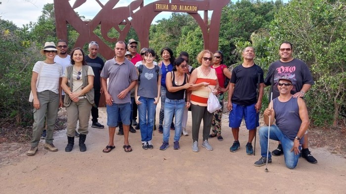 Programa Trilha Cidadã: grupo de cegos visita Parque Estadual Paulo César Vinha