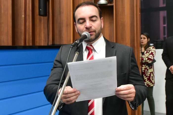 Deputado João César Mattogrosso reivindica sinalização na Vila Renô, em Ponta Porã