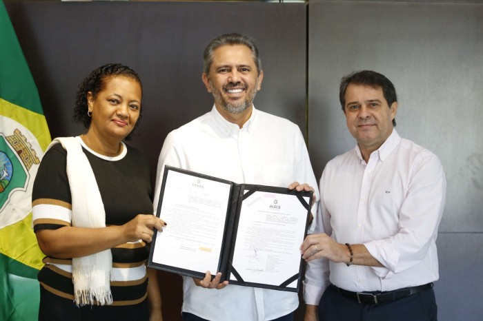 Com investimento de R$ 67 milhões por ano, Governo do Ceará sanciona Lei estadual que reajusta bolsas acadêmicas