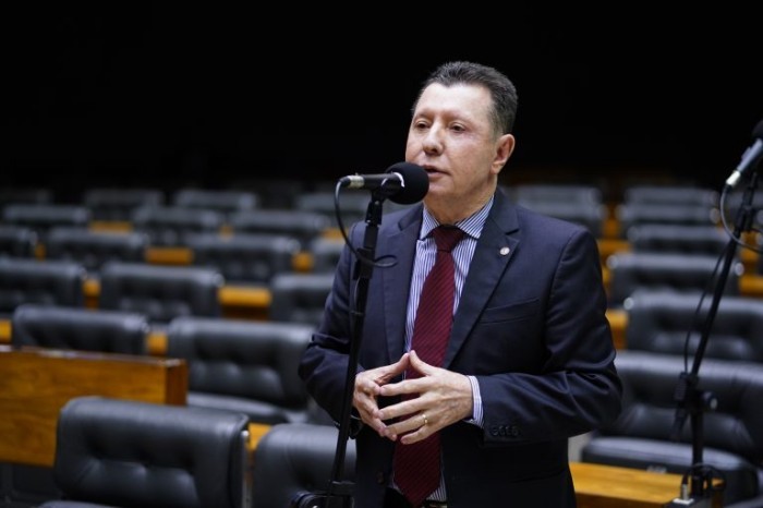 O autor da proposta, deputado José Nelto - (Foto: Pablo Valadares/Câmara dos Deputados)