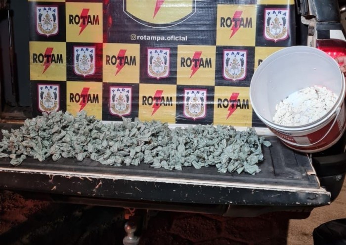 PM prende suspeito com 983 porções de cocaína e 1kg de pasta base