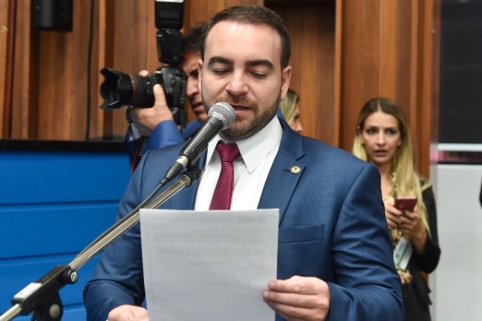 Atenção à Primeira Infância: João César Mattogrosso solicita subsecretaria em MS