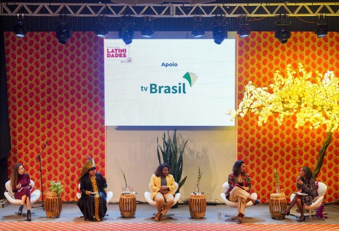 Latinidades discute políticas públicas para mulheres afro-latinas