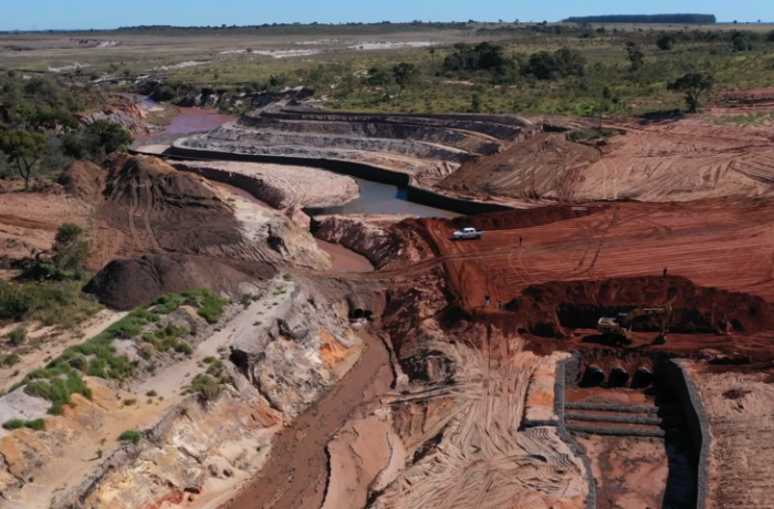 Na Sul-Fronteira, obra de contenção de erosão avança para estabilizar terreno por onde vai passar rodovia